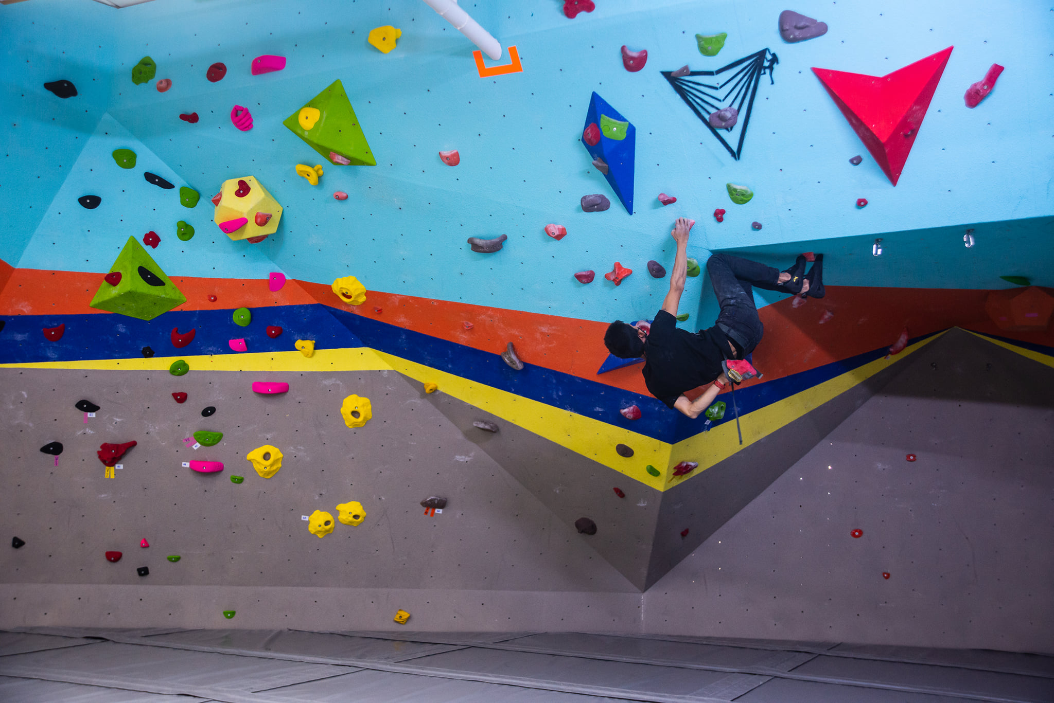 Volume Climbing Gym ยิมปีนผาจำลอง ขอนแก่น